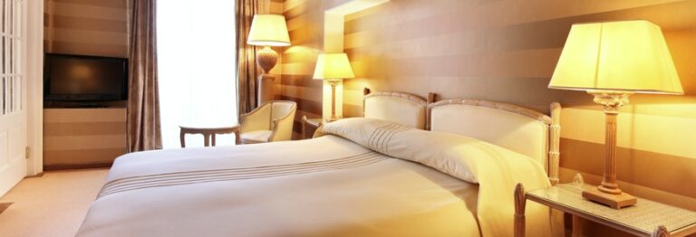 Booking a Luxury Hotel in the Centre of Paris
